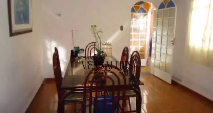 Casa com 2 residências independentes à venda no nova floresta – 416m², 4 quartos, 2 vagas