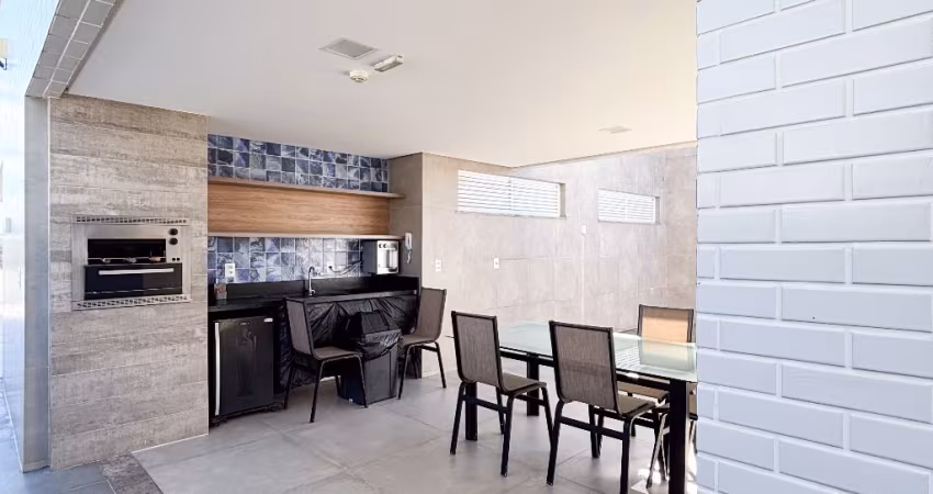 Exceente Cobertura linear com 260 m² - REFINATTO