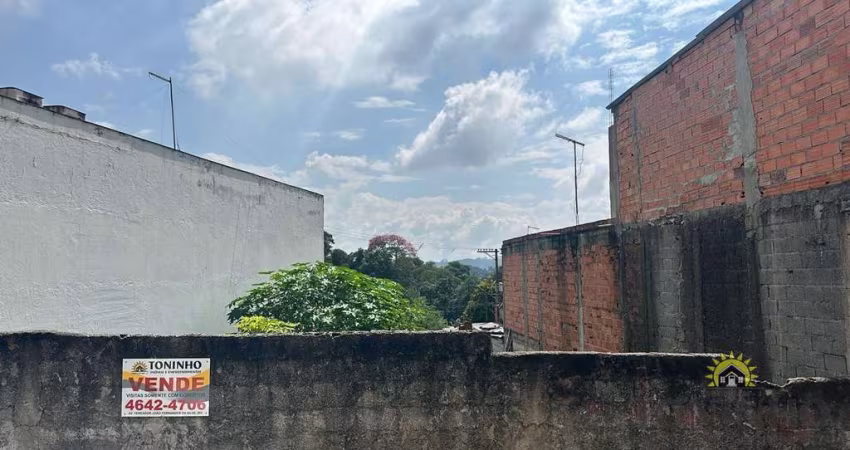 Terreno à venda no Jardim Itaquá, Itaquaquecetuba 