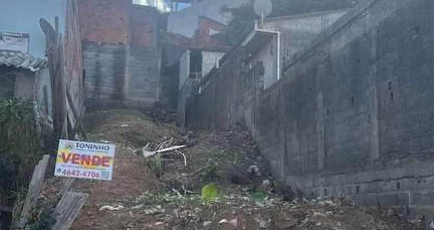 Terreno à venda no Jardim Adriane, Itaquaquecetuba 