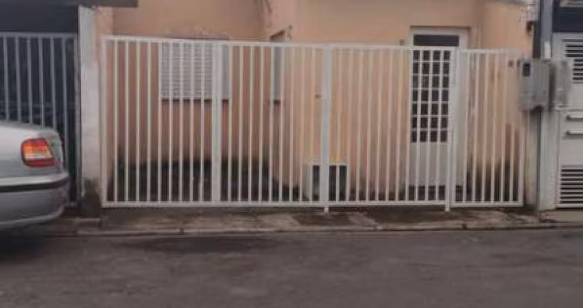 Casa à venda na Vila Ursulina, Itaquaquecetuba 