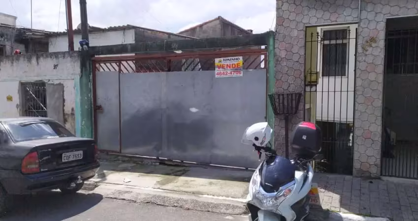 Casa à venda na Vila Bruno, Itaquaquecetuba 
