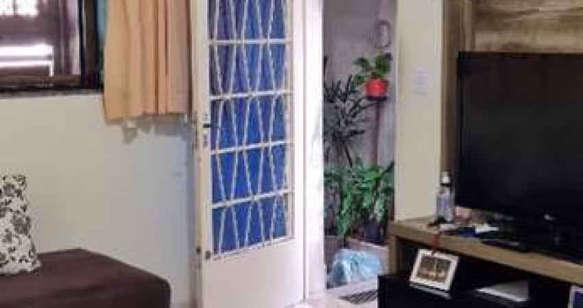 Casa à venda na Vila Zeferina, Itaquaquecetuba 