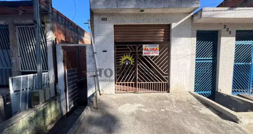 Casa com 3 quartos para alugar no Jardim Zélia, Itaquaquecetuba 