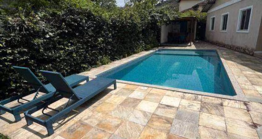 Casa com 4 dormitórios à venda, 150 m² por R$ 950.000,00 - Itaipu - Niterói/RJ