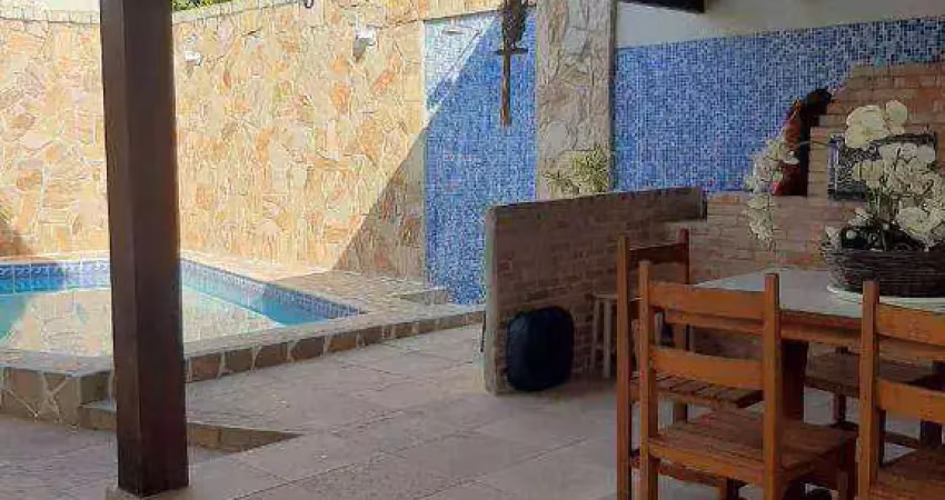Vendo ampla casa duplex com 6 quartos, piscina e lazer completo em piratininga