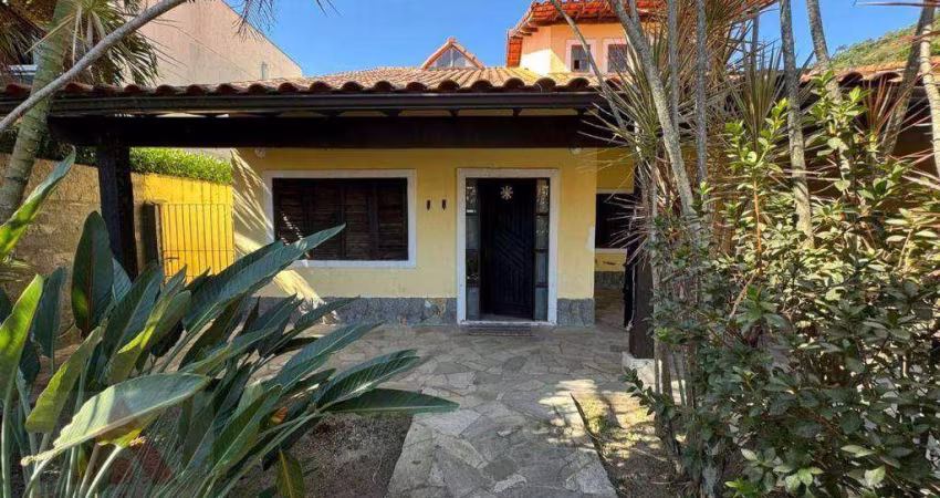 Casa à Venda em Piratininga, Niterói - Região Oceânica | 3 Quartos, Piscina e Espaço Gourmet