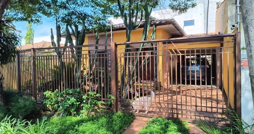 Casa com 4 quartos à venda na Rua Daniel Pedro Muller, 59, Botafogo, Campinas