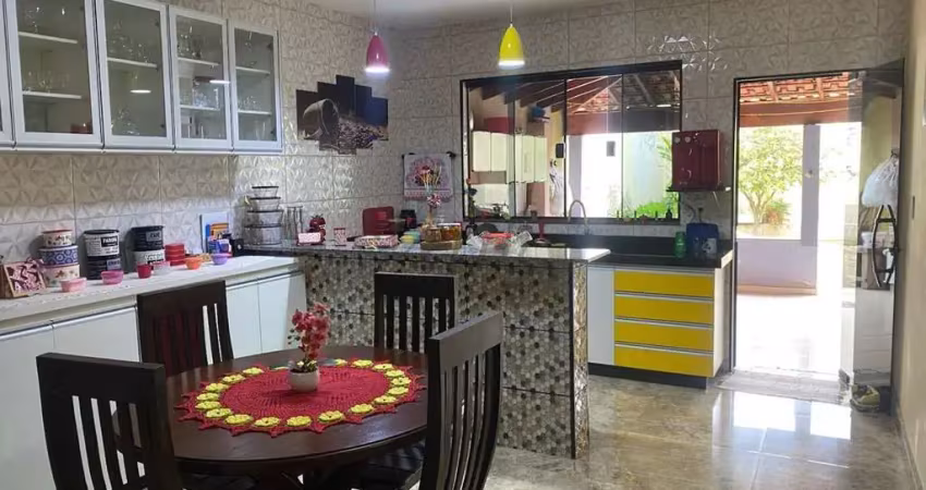 Casa com 3 quartos à venda na José Domingues Leme, 26, Jardim Bandeirantes, Mogi Guaçu