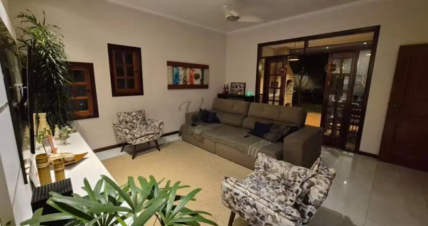 Casa com 300 quartos à venda na Badi Farah, 94, Jardim Soares, Mogi Guaçu