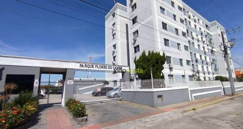 Apartamento com 3 dormitórios para alugar, 67 m² - Ipiranga - São José/SC