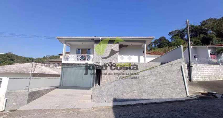 Casa com 4 dormitórios à venda, 245 m² - Centro - Santo Amaro da Imperatriz/SC