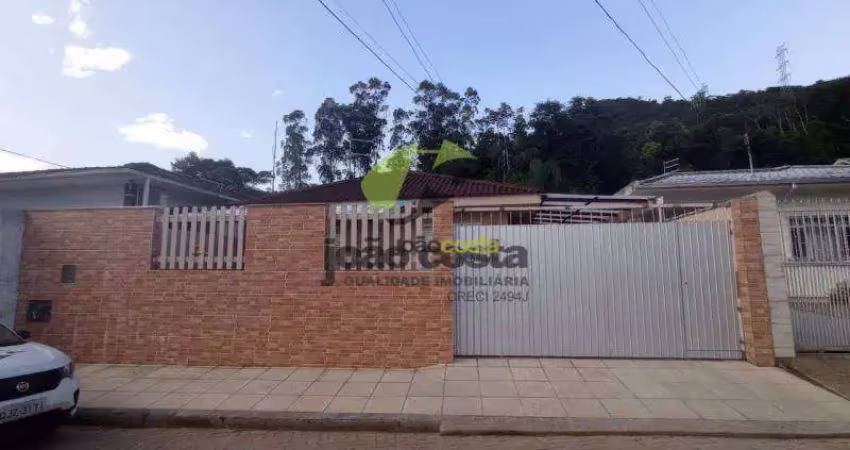 Casa com 4 dormitórios à venda, 164 m² por R$ 680.000,00 - São Sebastião - Palhoça/SC
