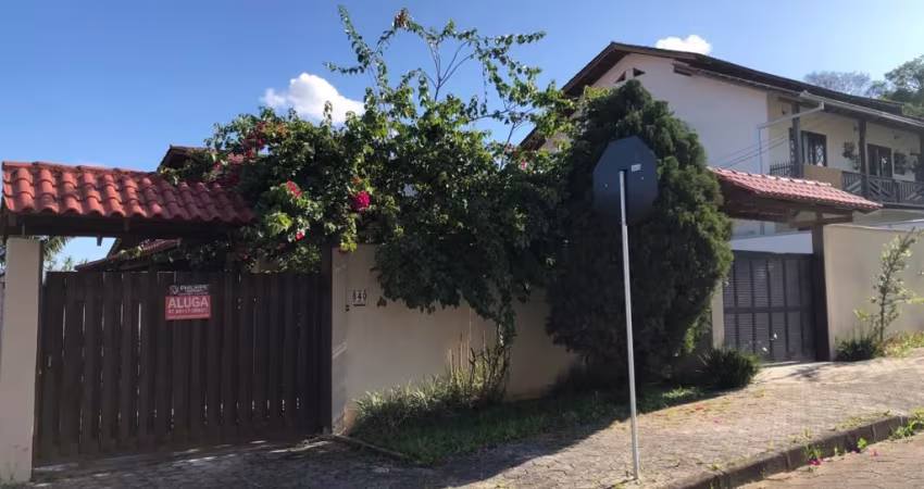 Linda casa Floresta para morar.