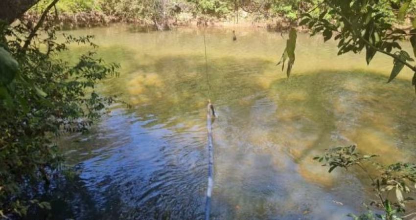 Chácara de 12.425m² á venda próximo ao Clube Caça e Pesca
