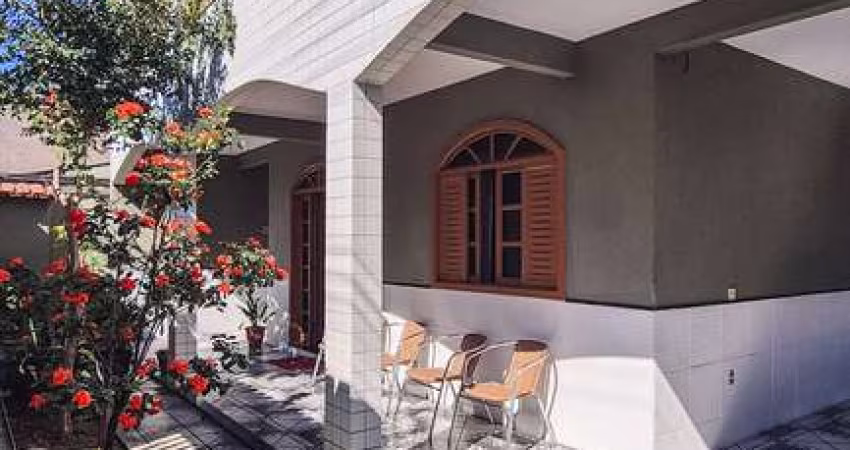 Casa à venda no bairro Santos Dumont - Vila Velha/ES