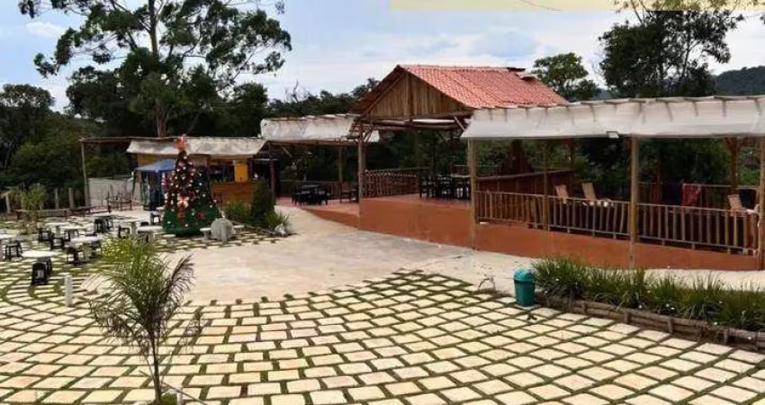 Ref&#250;gio Natural com Chalés, Piscinas e Vista Incrível em Mairiporã!