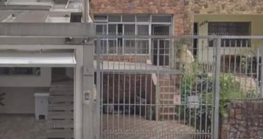 Oportunidade Imperdível! Casa para Investimento no Tatuapé