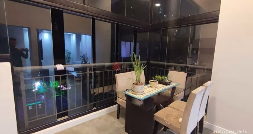 Apartamento no Tatuapé próximo ao Metrô Carrão.