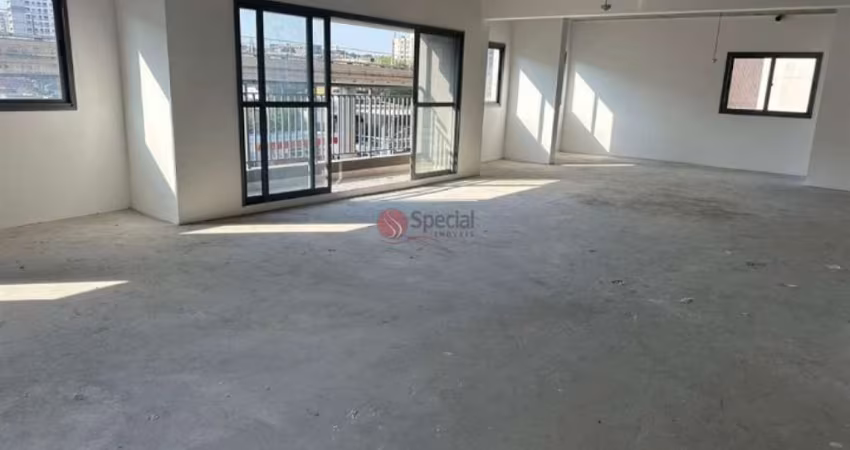 Sala comercial para compra  na  Vila Prudente, em frente à estação do Oratório (monotrilho).
