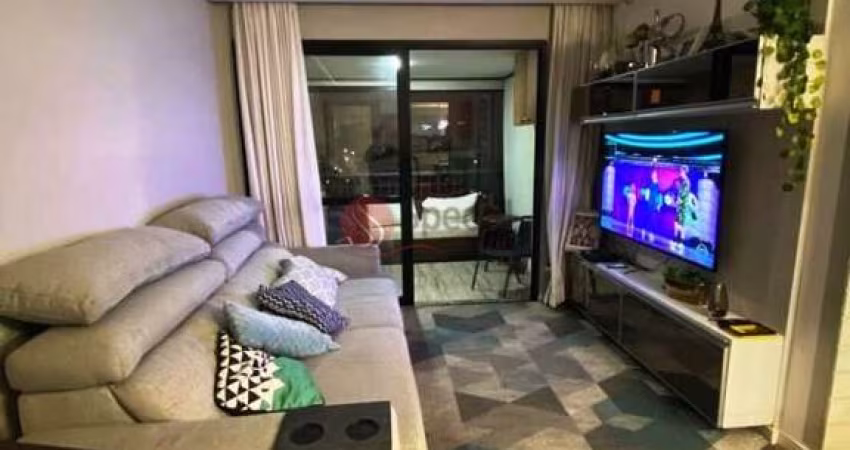 Apartamento na  Vila Prudente.