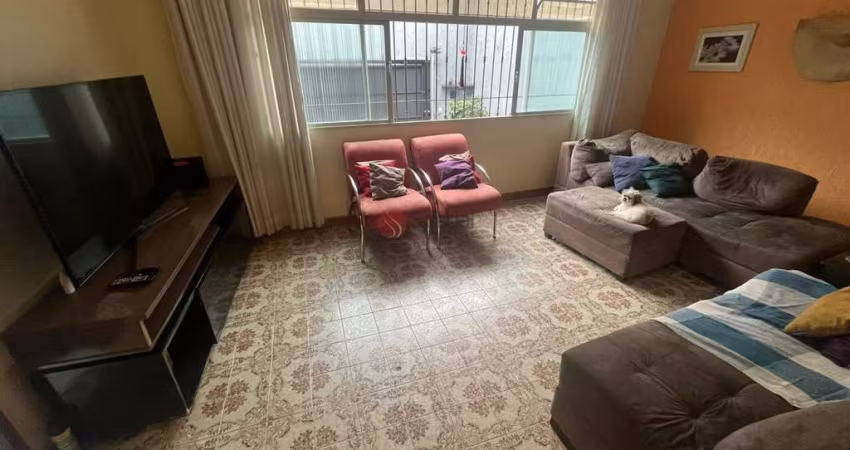 Sobrado de esquina no Jardim Popular próximo a Amador Bueno da Veiga.