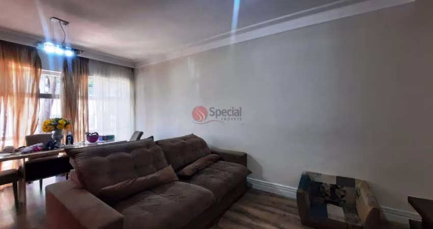 Casa térreaa venda na Vila Carrão com 3 quartos e 6 vagas.