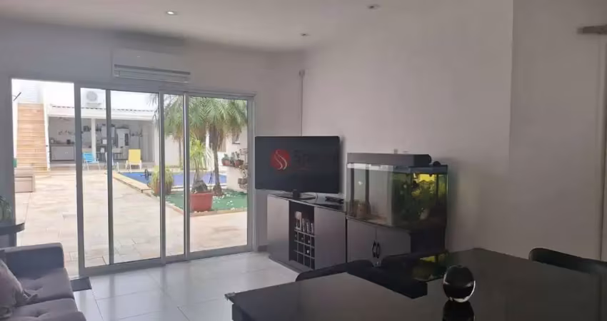 Sobrado na Mooca em rua tranquila e sem saída.
