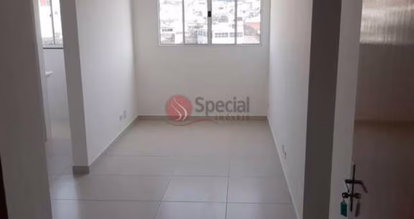 Apartamento no Jardim Imperador.