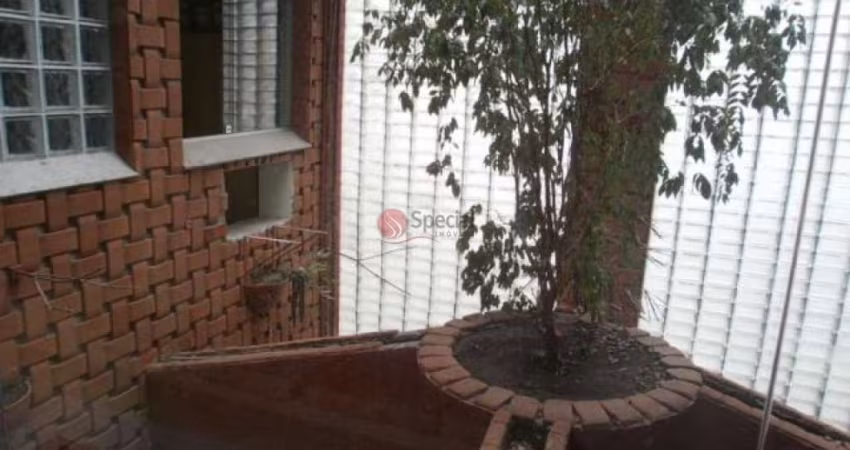 Prédio comercial no Tatuapé.