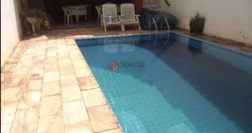 Sobrado com piscina, sauna e churrasqueira 6X40