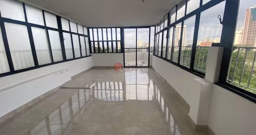 Salas comerciais a poucos metros do Metrô Carrão, com 170m².