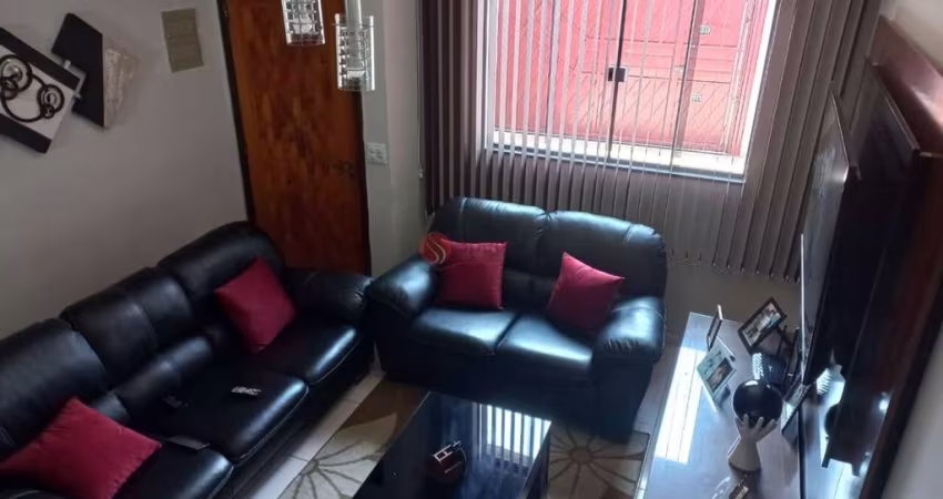 Sobrado a venda, 2 vagas no Jardim Vila Formosa.