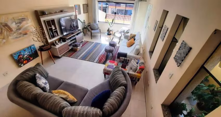 Sobrado Vila Alpina, próximo Av.do Oratório/Mercado D'Avó!
