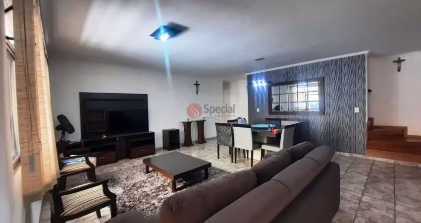 Sobrado a venda, com 3 quartos próximo Metrô Alto Ipiranga.