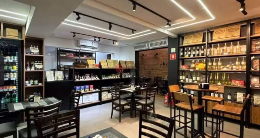Salão comercial a venda sendo uma  cafeteria , emporio e doceria.