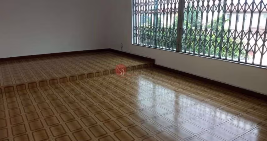 Excelente casa com piscina na Água Fria