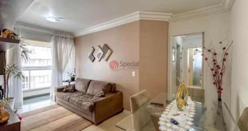 Apartamento com 2 dormitorios sendo 1 suíte, 56 metros no Tatuapé.