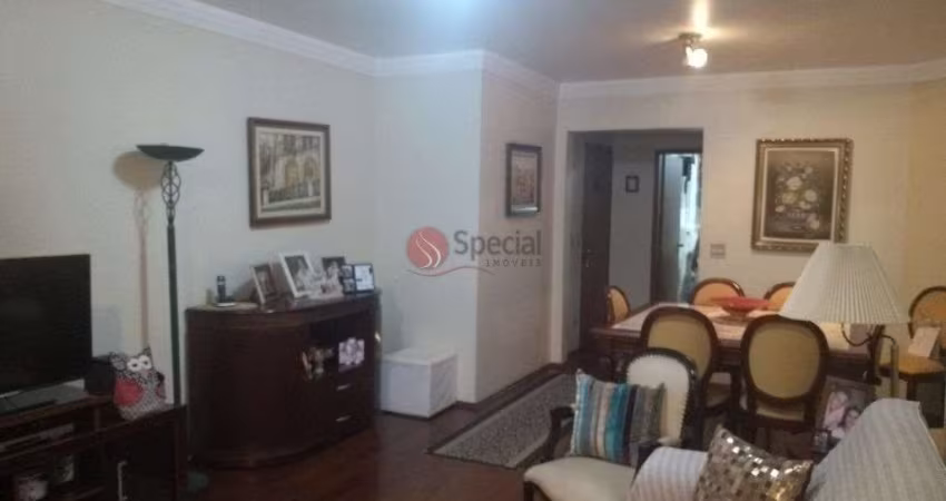 Apartamento amplo no Tatuapé.