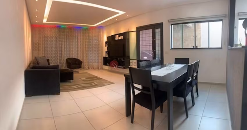 Casa térrea a venda na Vila Prudente, próximo a Metrô 2 suites, closet, 4 vagas e churrasqueira
