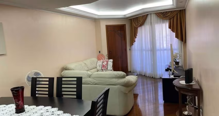 Apartamento á venda na Vila Formosa,110 metros área útil , 3 dormitórios, 1 suite, 2 vagas, armários