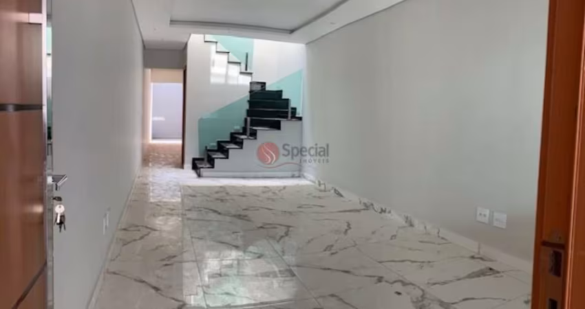 Sobrado novo com 3 suites, 2 vagas, portão automático,churrasqueira, sala e cozinha ampla