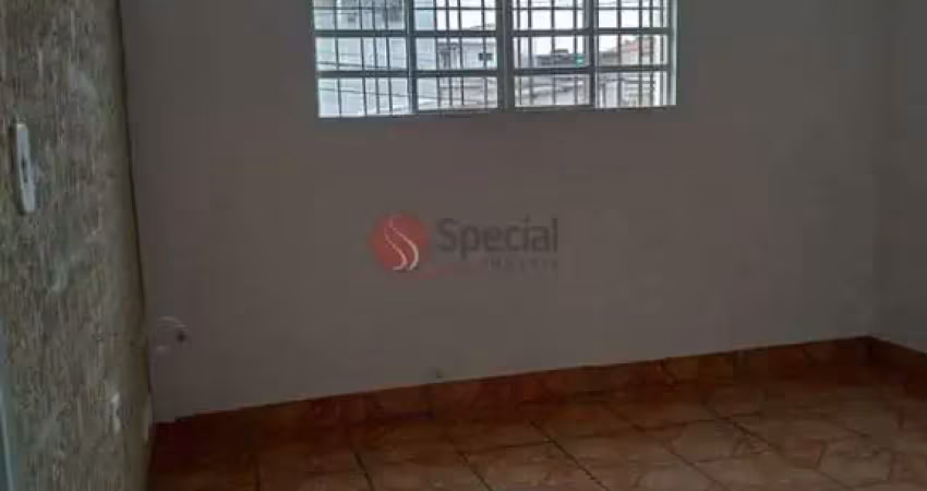 Casa à venda na Vila Verde com  4 quartos, piscina e  salão comercial.