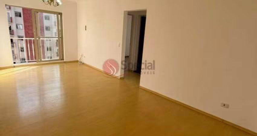 Apartamento na Vila Ema.