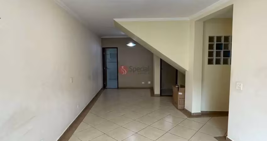 Sobrado semi geminado de 112 metros na Vila Prudente.