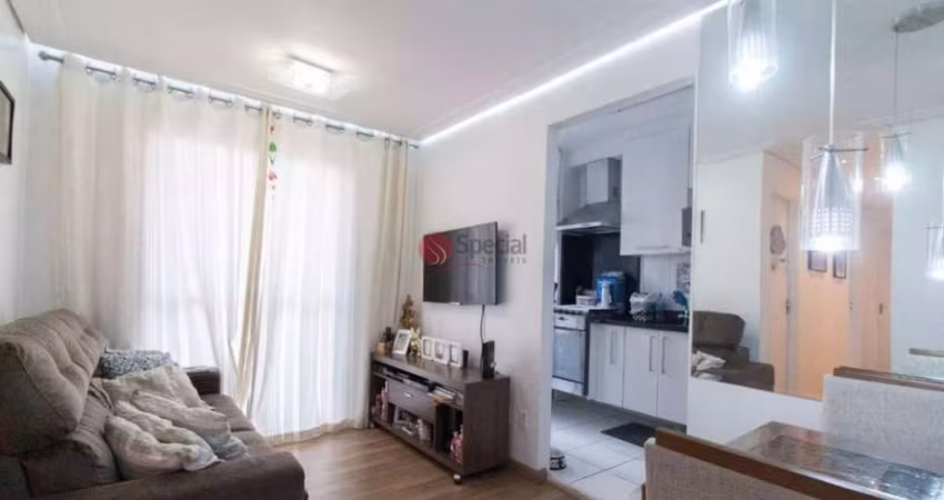Apartamento à venda no Jardim Vila Formosa,  2 quartos , sala 2 ambientes e 1 vaga .