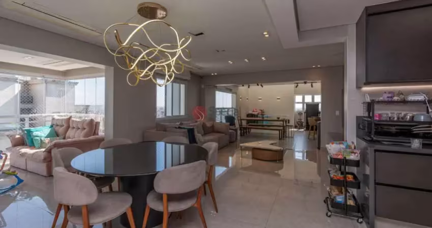 Apartamento duplex com 167,75 metros no Tatuapé, 4 quartos, 2 suítes, espaço gourmet, 4 vagas.