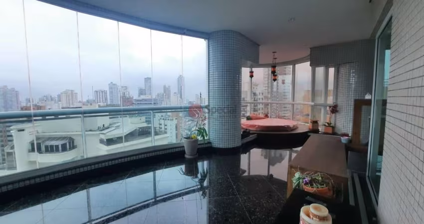 Apartamento no Tatuapé.