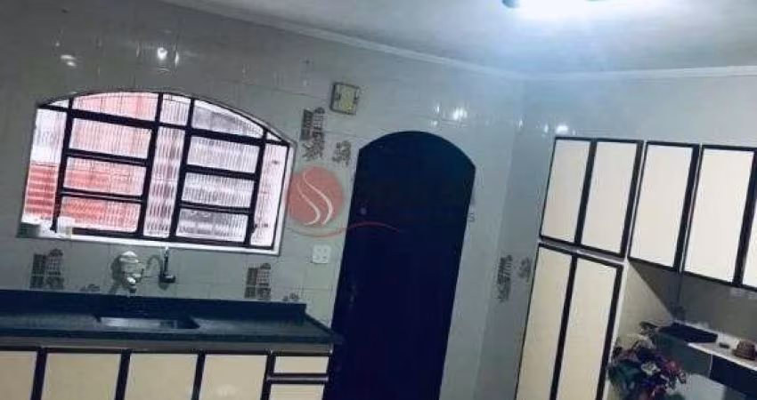Sobrado a venda com 3 dormitórios, 1 suíte, 3 vagas à 8 minutos á pé do Metrô Vila Matilde