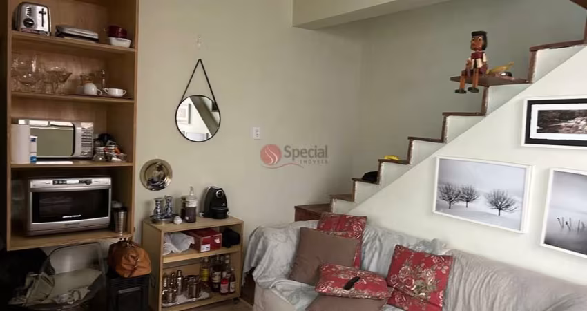 Casa térrea antiga no Alto da Mooca com 2 quartos e 2 vagas.